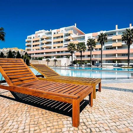 Fantastic Seaside Family Apartment With Pool Parede Exteriör bild