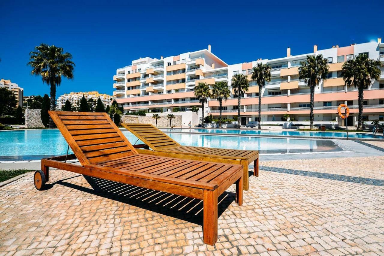 Fantastic Seaside Family Apartment With Pool Parede Exteriör bild