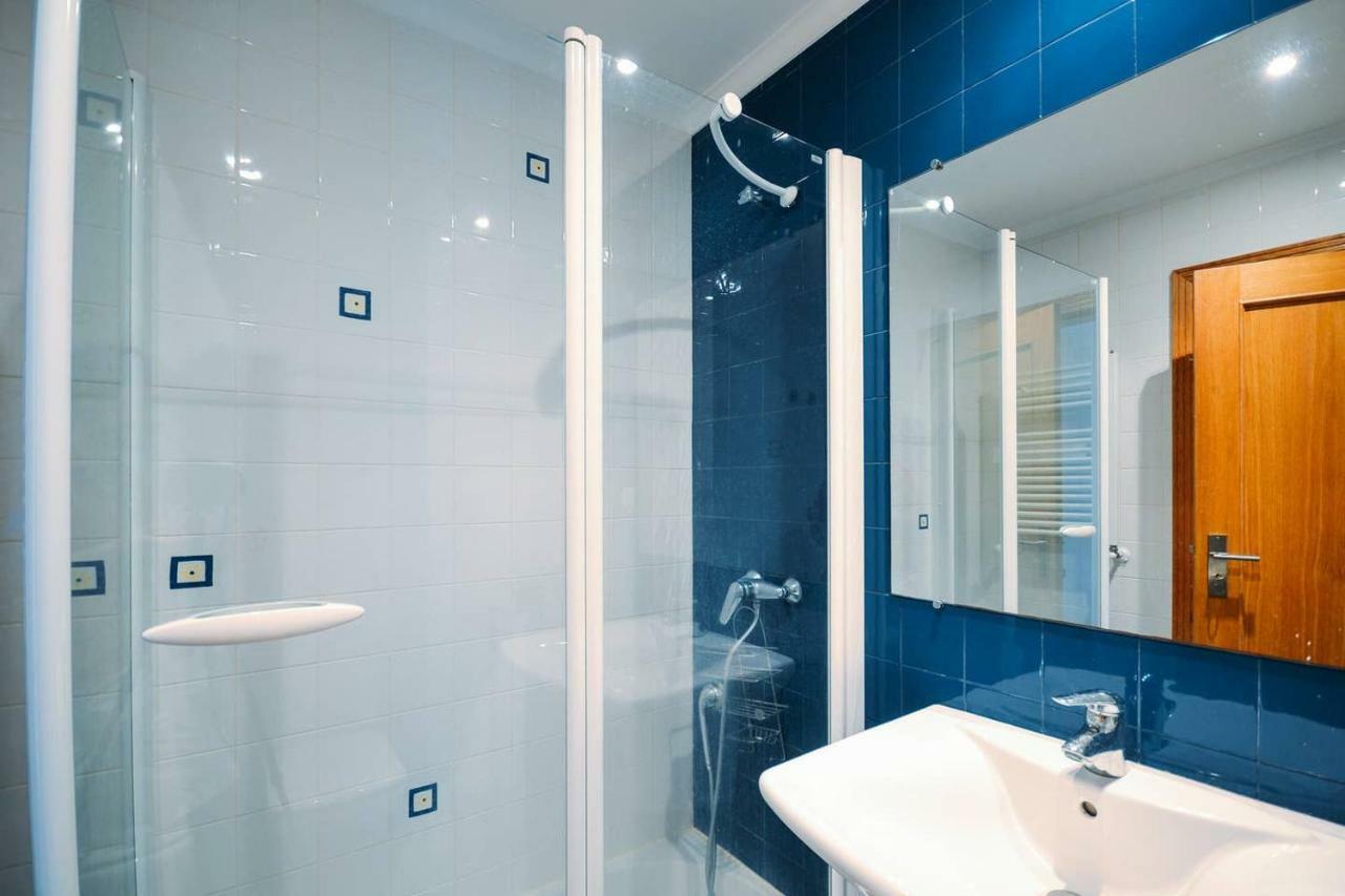Fantastic Seaside Family Apartment With Pool Parede Exteriör bild